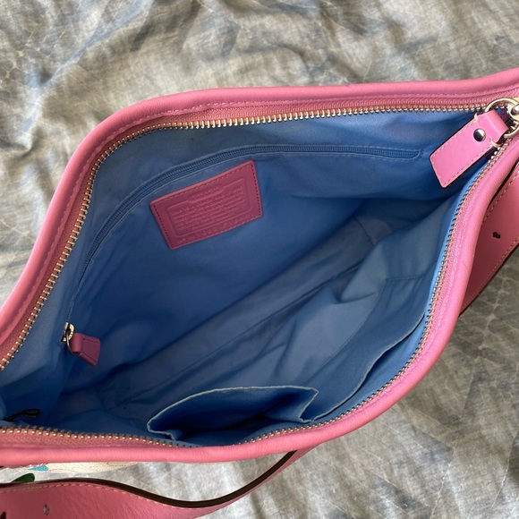 Coach Logo Over Shoulder Handbag - Picture 6 of 12